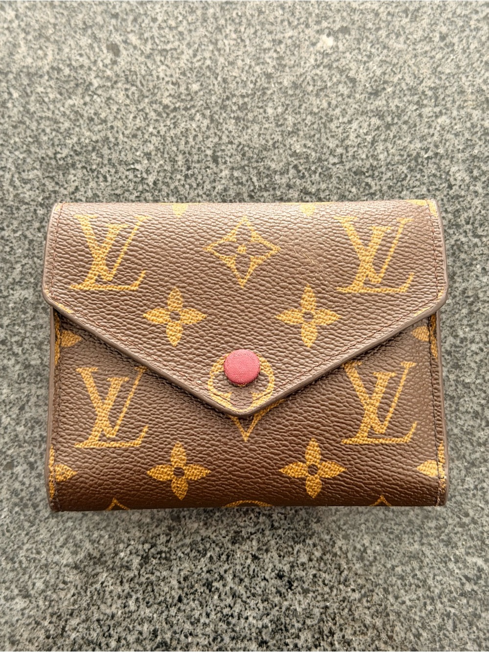 Louis Vuitton Monogram victorine Wallet